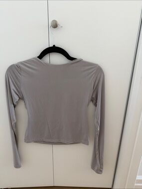 stradivarius Light Gray Long-Sleeve Women's Top